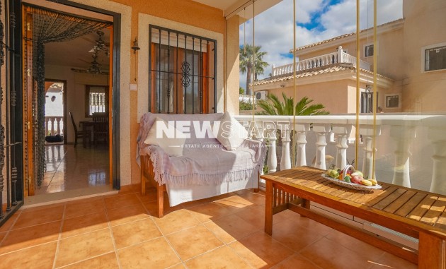 Återförsäljning - Fristående - La Marina - Urb. La Marina