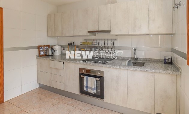 Återförsäljning - Fristående - La Marina - Urb. La Marina