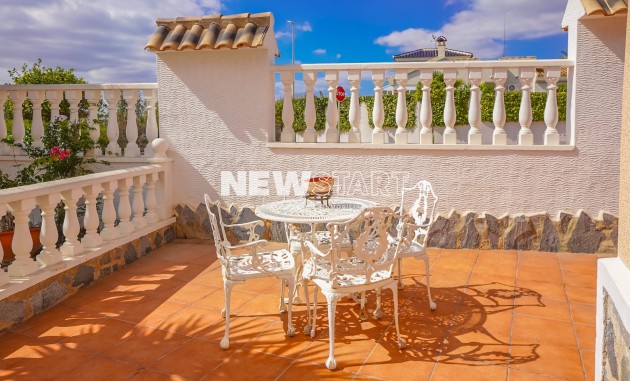 Återförsäljning - Fristående - La Marina - Urb. La Marina