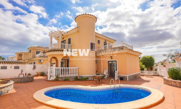 Återförsäljning - Fristående - La Marina - Urb. La Marina