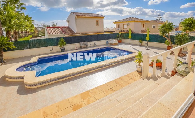 Återförsäljning - Fristående - La Marina - Urb. La Marina