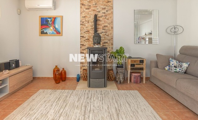 Återförsäljning - Fristående - La Marina - Urb. La Marina