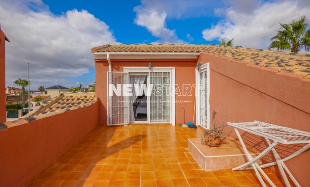 Återförsäljning - Fristående - La Marina - Urb. La Marina