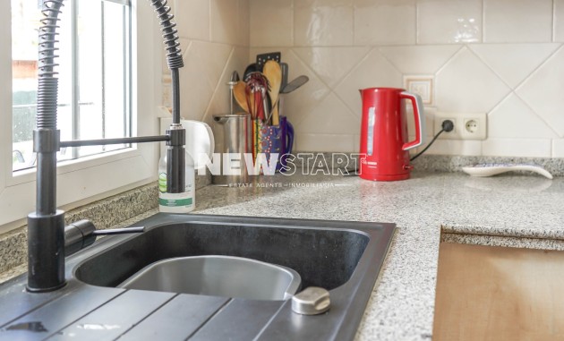 Återförsäljning - Fristående - La Marina - Urb. La Marina