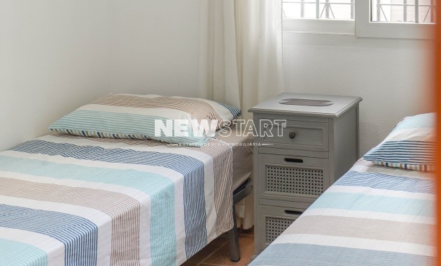 Återförsäljning - Fristående - La Marina - Urb. La Marina