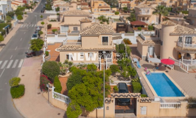 Återförsäljning - Fristående - La Marina - Urb. La Marina