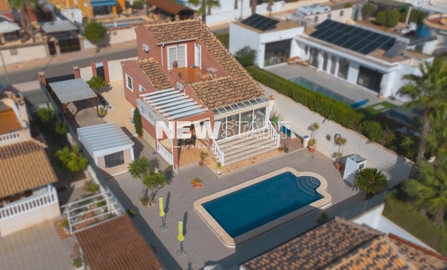 Återförsäljning - Fristående - La Marina - Urb. La Marina