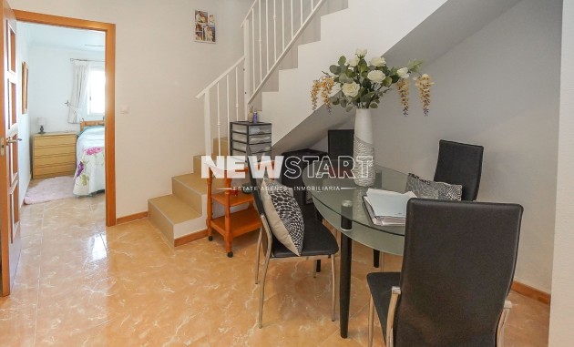 Reventa - Casa adosada - La Marina - Urb. La Marina