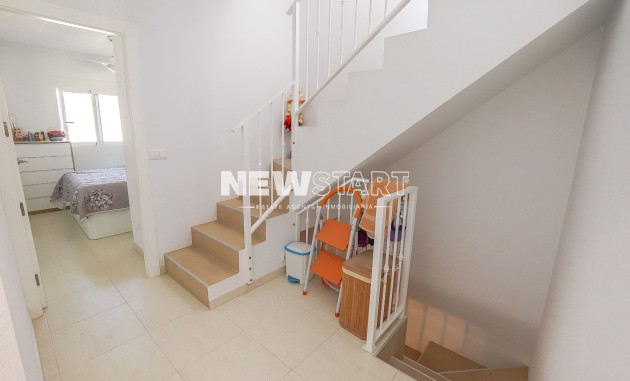 Reventa - Casa adosada - La Marina - Urb. La Marina