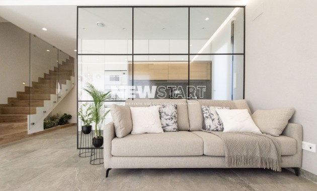 New Build - Detached - Pilar de la Horadada