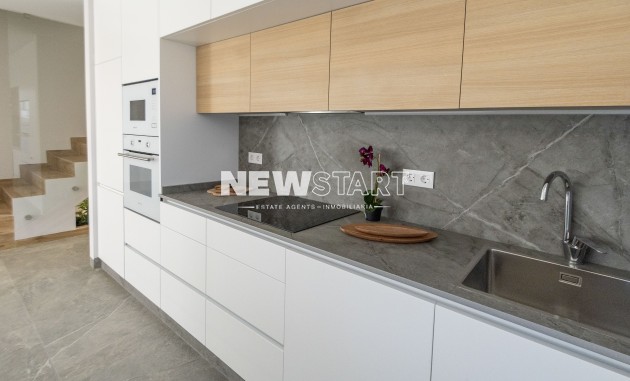 New Build - Detached - Pilar de la Horadada