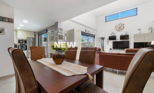 Resale - Detached - Daya Nueva