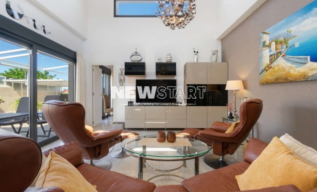 Resale - Detached - Daya Nueva