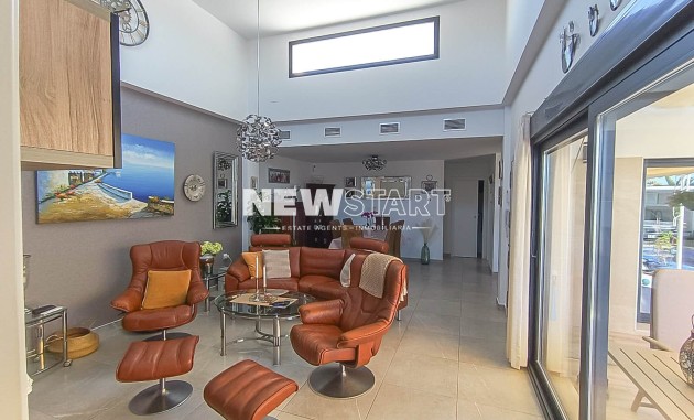 Resale - Detached - Daya Nueva