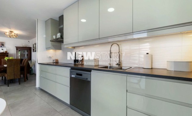 Resale - Detached - Daya Nueva