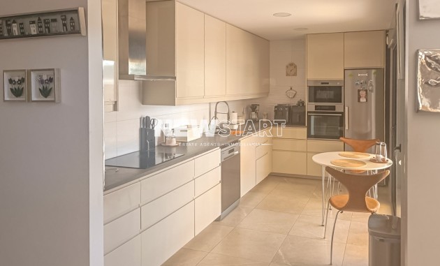 Resale - Detached - Daya Nueva