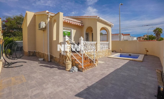 Resale - Detached - La Marina - Urb. La Marina