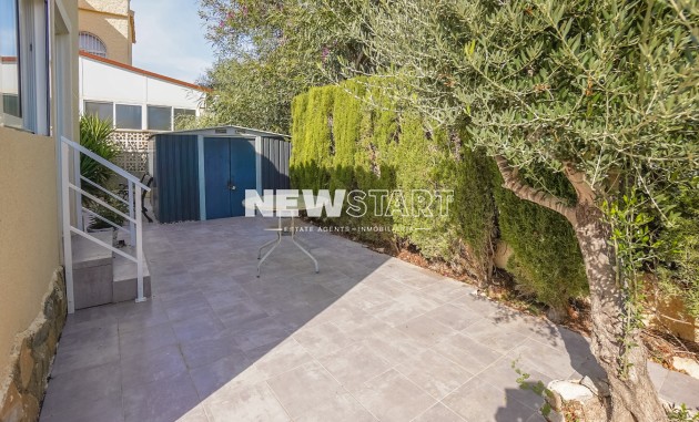 Resale - Detached - La Marina - Urb. La Marina