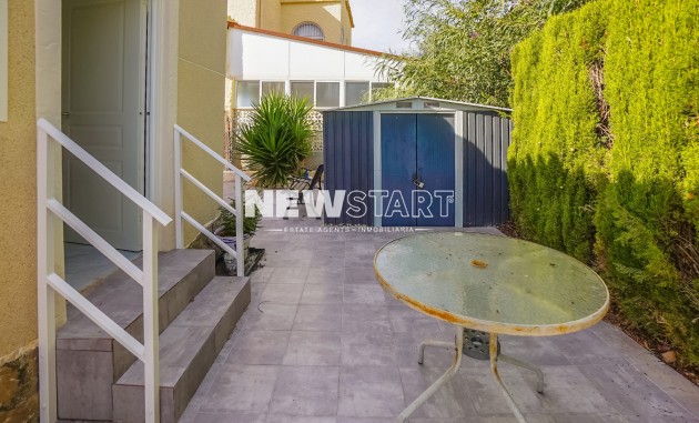 Resale - Detached - La Marina - Urb. La Marina