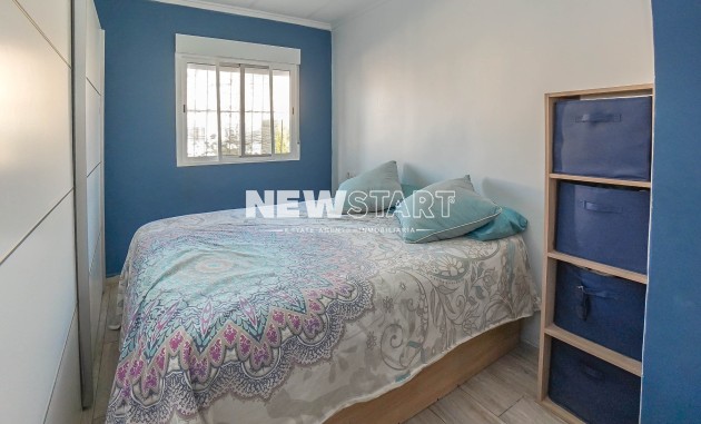 Resale - Terraced - La Marina - Urb. La Marina