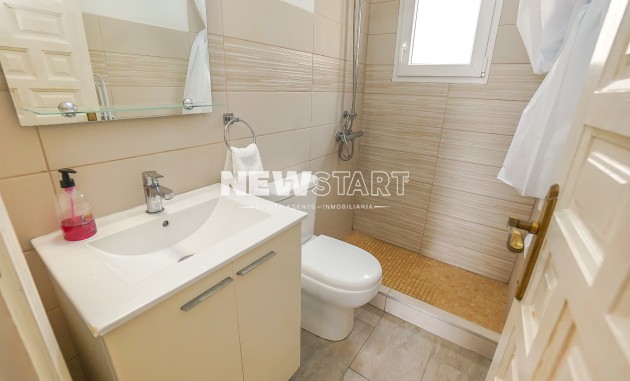 Reventa - Adosado - La Marina - Urb. La Marina