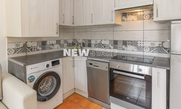 Reventa - Adosado - La Marina - Urb. La Marina