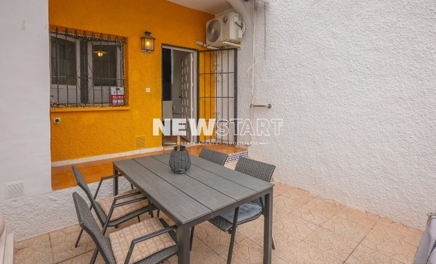 Reventa - Adosado - La Marina - Urb. La Marina