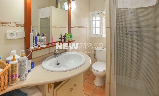 Wiederverkauf - Freistehend - La Marina - Urb. La Escuera