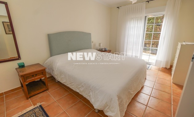 Wiederverkauf - Freistehend - La Marina - Urb. La Escuera