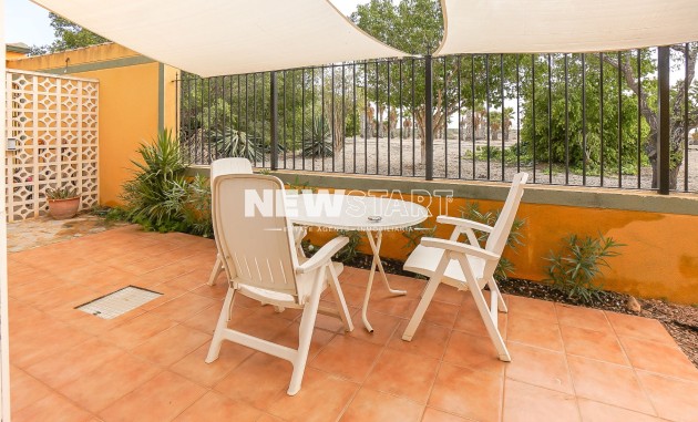 Wiederverkauf - Freistehend - La Marina - Urb. La Escuera