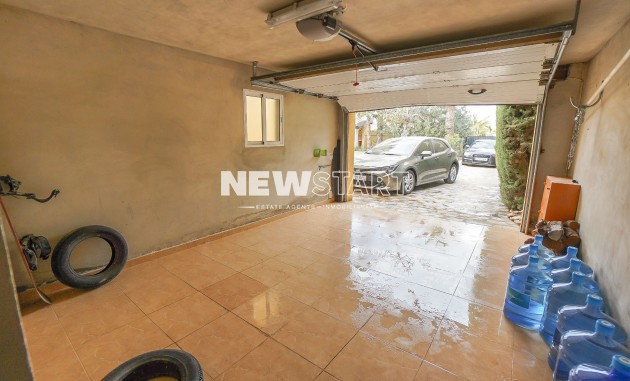 Wiederverkauf - Freistehend - La Marina - Urb. La Escuera