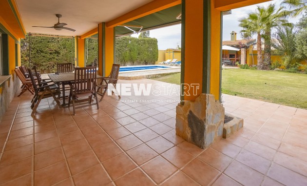 Wiederverkauf - Freistehend - La Marina - Urb. La Escuera