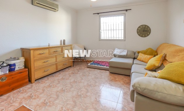 Resale - Detached - La Marina - Urb. La Marina