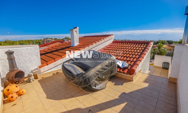 Resale - Detached - La Marina - Urb. La Marina