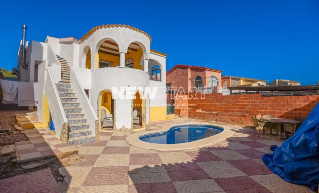 Resale - Detached - La Marina - Urb. La Marina