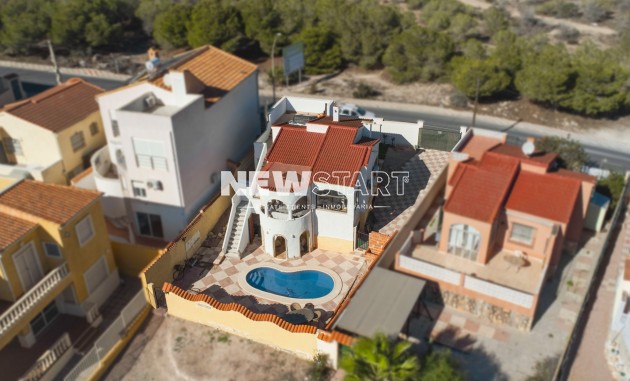 Resale - Detached - La Marina - Urb. La Marina