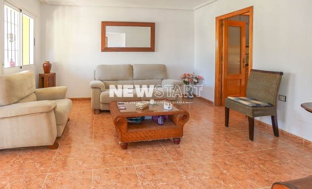 Wiederverkauf - Quadhaus - La Marina - Urb. La Marina