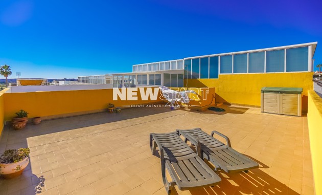 Wiederverkauf - Quadhaus - La Marina - Urb. La Marina