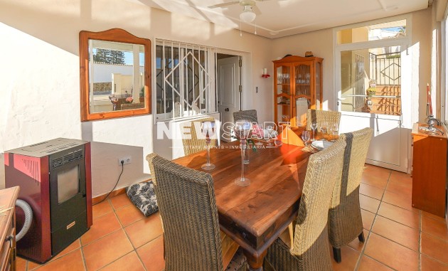 Wiederverkauf - Freistehend - La Marina - Urb. El Oasis