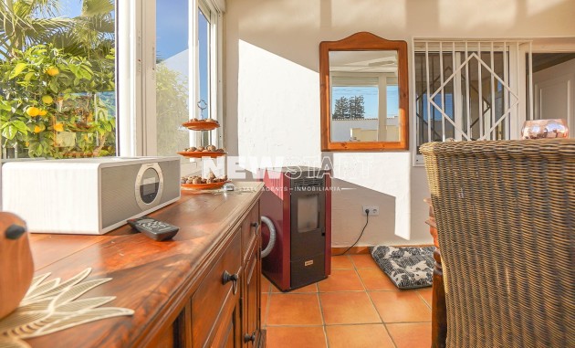 Wiederverkauf - Freistehend - La Marina - Urb. El Oasis