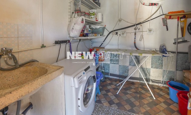 Wiederverkauf - Freistehend - La Marina - Urb. El Oasis