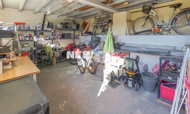 Wiederverkauf - Freistehend - La Marina - Urb. El Oasis