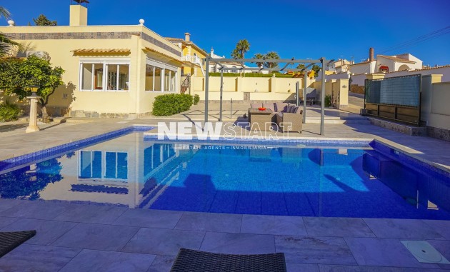 Wiederverkauf - Freistehend - La Marina - Urb. El Oasis