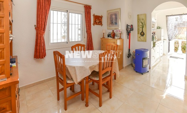 Återförsäljning - Fristående - La Marina - Urb. La Marina