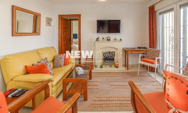 Återförsäljning - Fristående - La Marina - Urb. La Marina