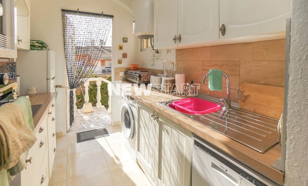 Återförsäljning - Fristående - La Marina - Urb. La Marina