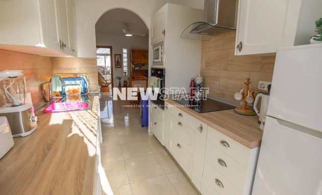 Återförsäljning - Fristående - La Marina - Urb. La Marina