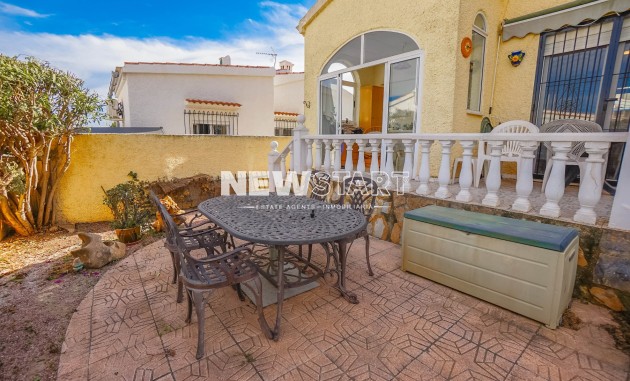 Återförsäljning - Fristående - La Marina - Urb. La Marina