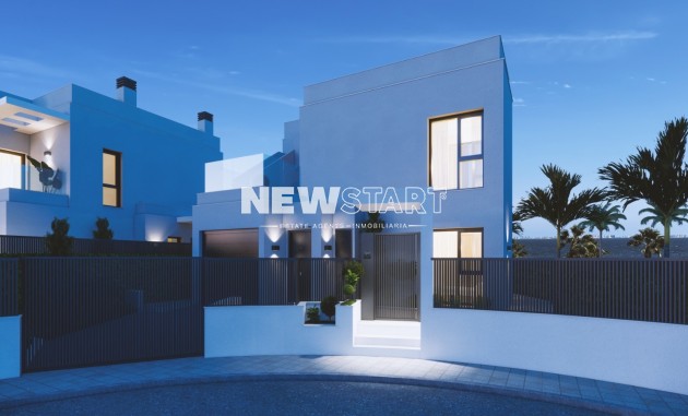 Obra nueva - Adosado - Los Alcázares