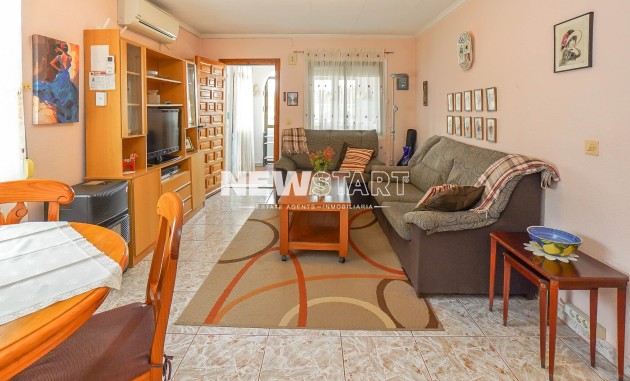 Resale - Detached - La Marina - Urb. La Marina